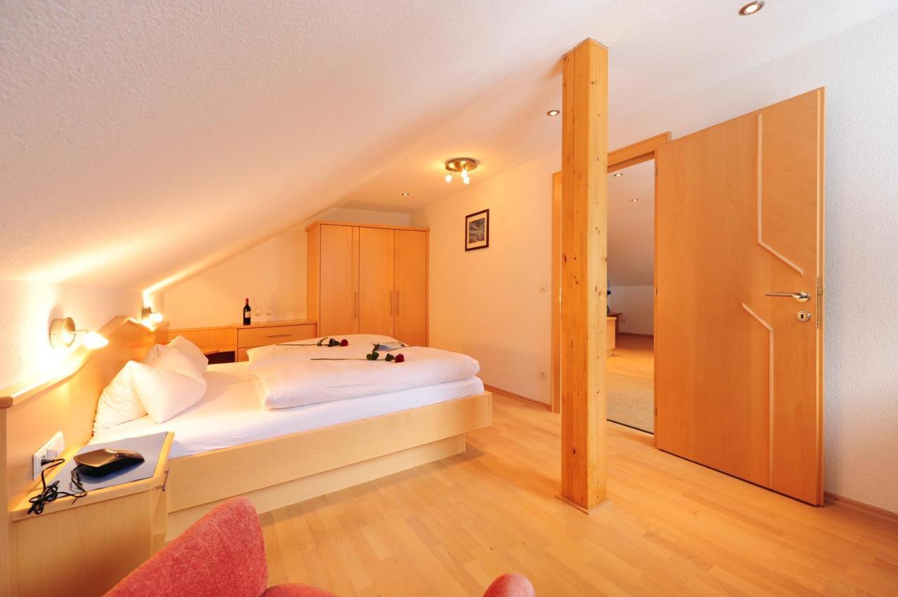 Bed and Breakfast Haus Enzian St. Anton am Arlberg Pokój zdjęcie