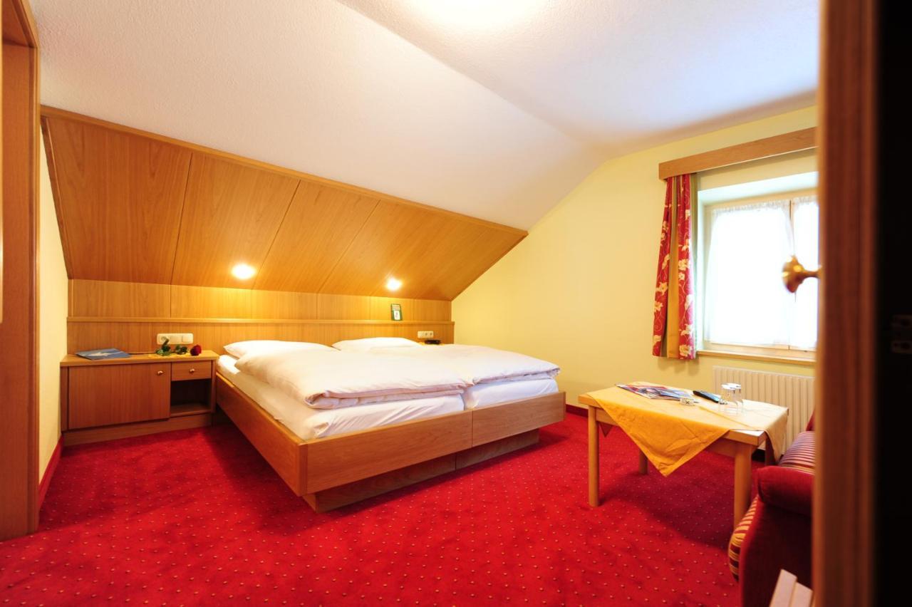 Bed and Breakfast Haus Enzian St. Anton am Arlberg Pokój zdjęcie