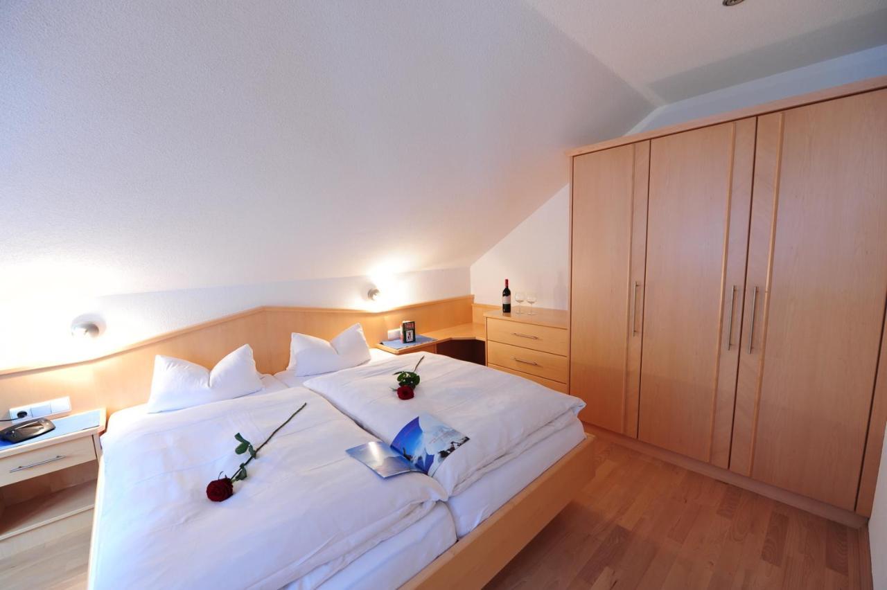Bed and Breakfast Haus Enzian St. Anton am Arlberg Pokój zdjęcie