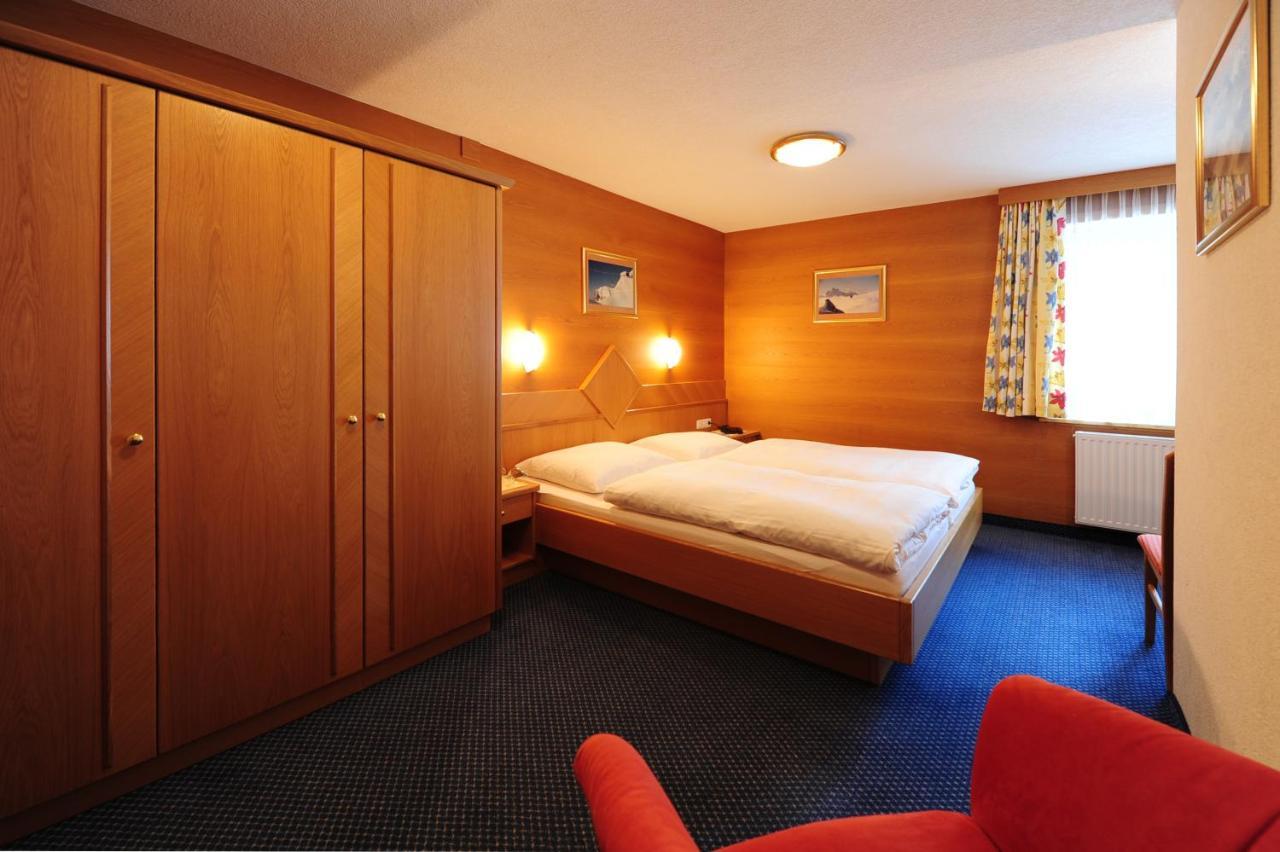 Bed and Breakfast Haus Enzian St. Anton am Arlberg Pokój zdjęcie