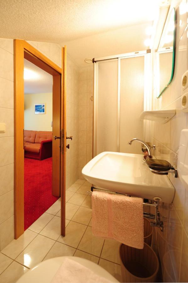 Bed and Breakfast Haus Enzian St. Anton am Arlberg Pokój zdjęcie
